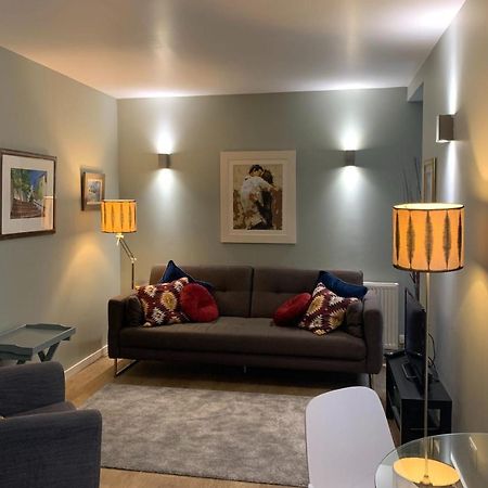 Bright And Stylish Apartment - Old Town Единбург Екстер'єр фото