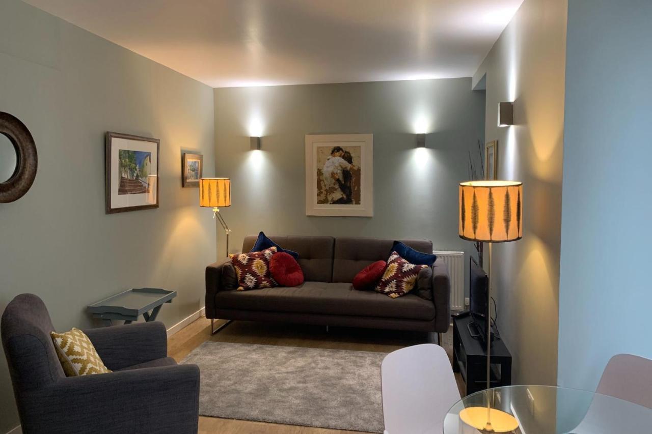Bright And Stylish Apartment - Old Town Единбург Екстер'єр фото